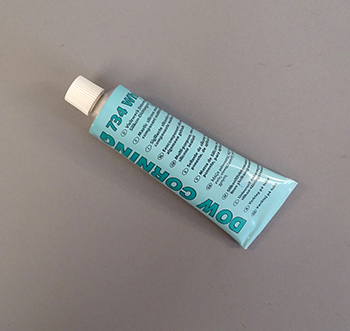 DOW CORNING 734 FLOWABLE PLUS WHITE IN 90 ML TUBE